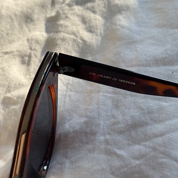 Le Specs Air Heart Sunglasses in Tort